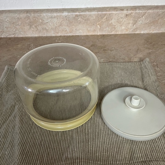 Tupperware clear Acrylic Container - Picture 4 of 4